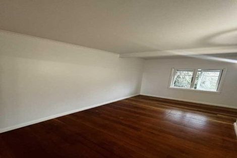 Photo of property in 160 Seaview Road, Westown, New Plymouth, 4310