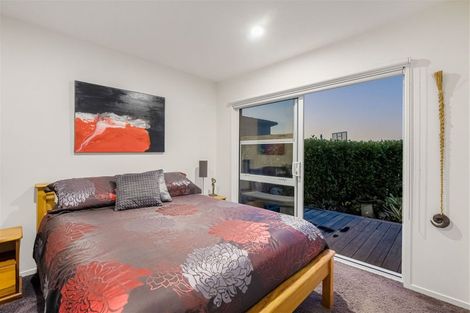 Photo of property in 2 Miran Lane, Red Beach, 0932