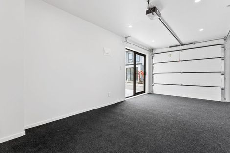 Photo of property in 26 Whare Kauri Road, Papakura, 2110