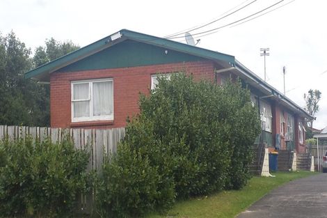 Photo of property in 79 Royal View Road, Te Atatu South, Auckland, 0610