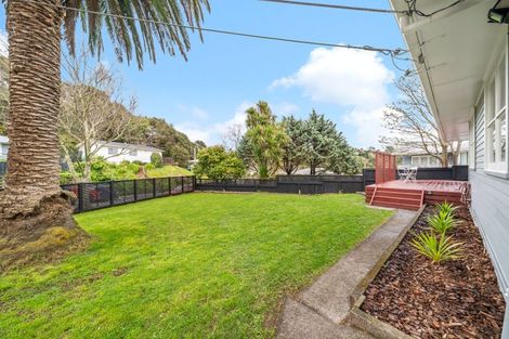 Photo of property in 5 John Street, Stokes Valley, Lower Hutt, 5019