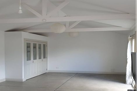 Photo of property in 1/16 Arahoe Road, New Lynn, Auckland, 0600