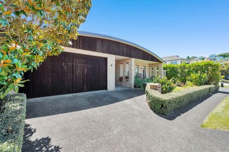 Photo of property in 21 South Kensington Way, Henderson, Auckland, 0612