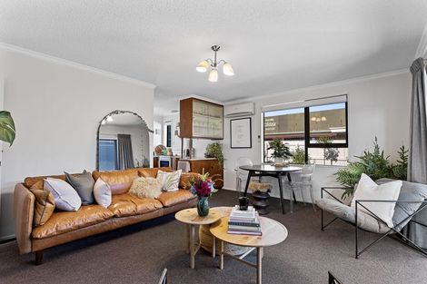 Photo of property in 5a Clemow Road, Fitzroy, New Plymouth, 4312