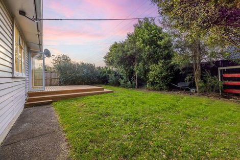 Photo of property in 182 Waimumu Road, Massey, Auckland, 0614