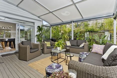 Photo of property in 1 Turutu Place, Long Bay, Auckland, 0630