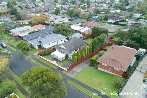 Photo of property in 16 Jade Avenue, Pakuranga Heights, Auckland, 2010