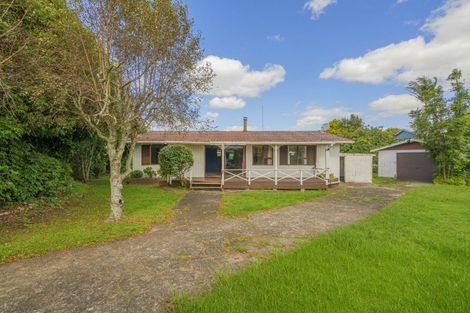 Photo of property in 20 Annette Place, Whitianga, 3510