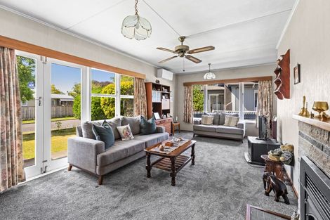 Photo of property in 5 Tasman Street, Havelock North, 4130