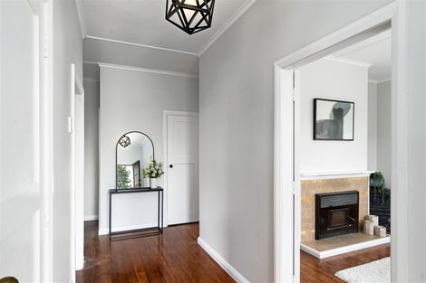 Photo of property in 13 Mcgregor Crescent, Masterton, 5810