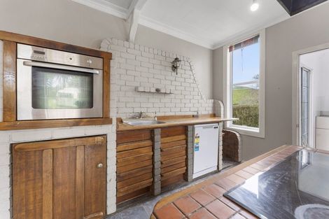 Photo of property in 55 Tarata Road, Inglewood, 4387