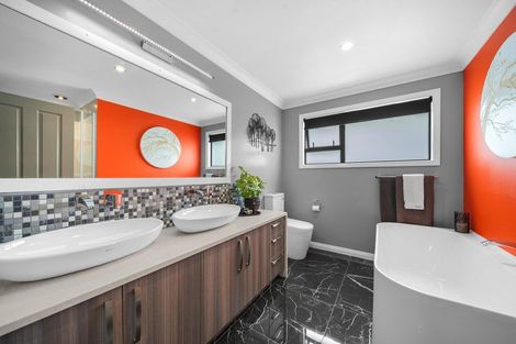 Photo of property in 15-17 Malcolm Street, Martinborough, 5711