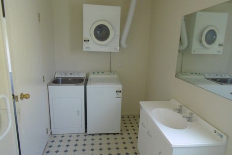 Photo of property in 102 Elizabeth Street, Riccarton, Christchurch, 8041