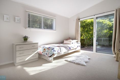 Photo of property in 21 Solander Place, Whitby, Porirua, 5024