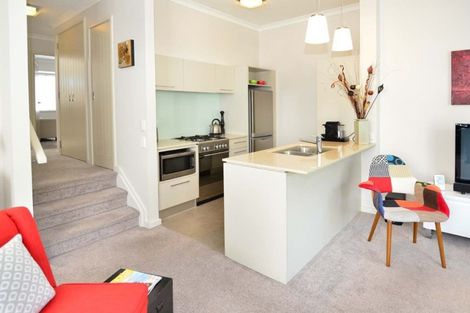 Photo of property in 16 Parkside Drive, Orewa, 0931