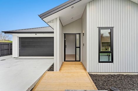 Photo of property in 35 Brigitte View, Snells Beach, 0920