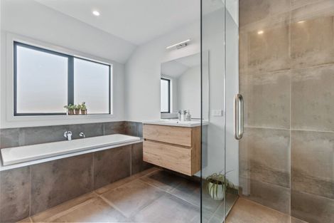 Photo of property in 6 Rua Street, Albert Town, Wanaka, 9305