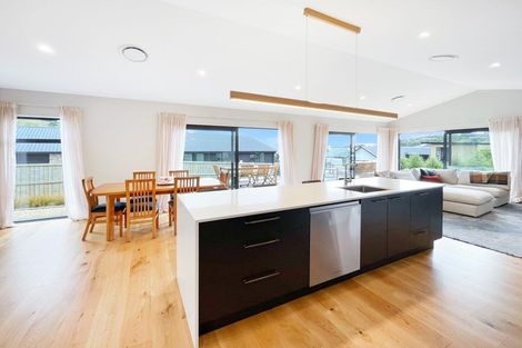 Photo of property in 6 Carex Rise, Cracroft, Christchurch, 8022