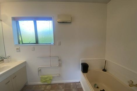 Photo of property in 156 Waikawa Road, Picton, 7220