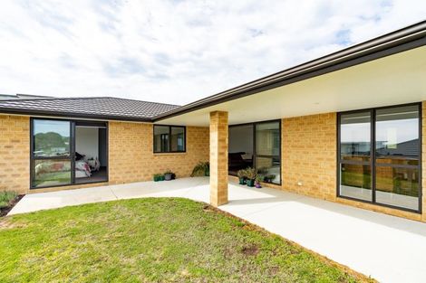 Photo of property in 5 Ngaio Close, Mangawhai, 0505