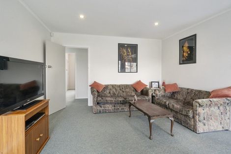 Photo of property in 18 Buckley Grove, Paraparaumu, 5032