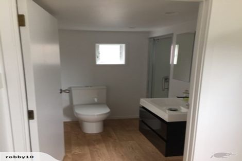 Photo of property in 19 Colombo Road, Waiuku, 2123