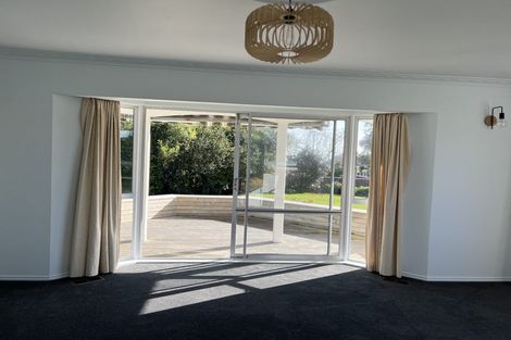 Photo of property in 54 Wairau Road, Oakura, 4314