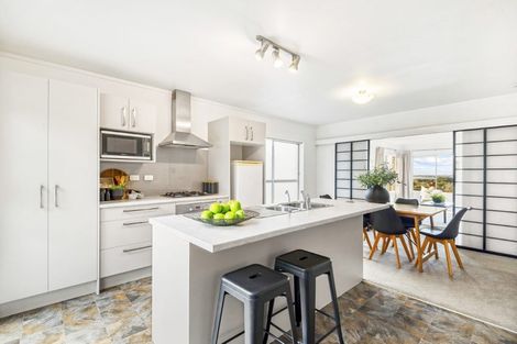 Photo of property in 114 Mountbatten Avenue, Hillcrest, Auckland, 0627