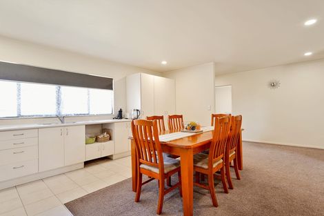 Photo of property in 29 Neta Grove, Henderson, Auckland, 0612