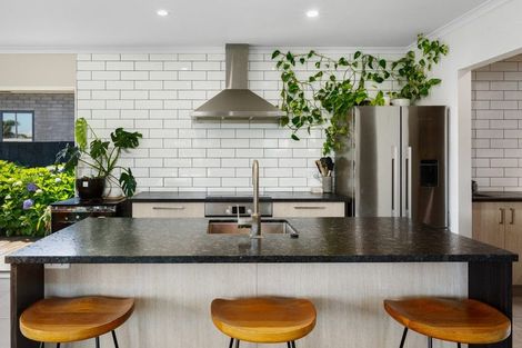 Photo of property in 7 Seafoam Place, Waihi Beach, 3611