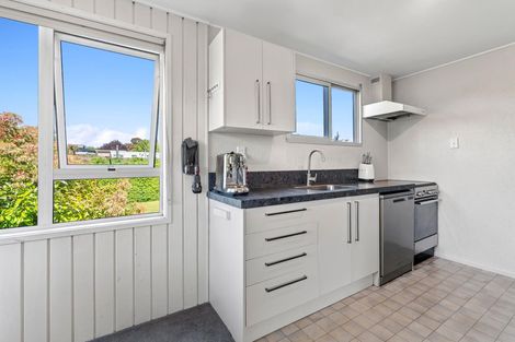 Photo of property in 32a Hunter Crescent, Wanaka, 9305