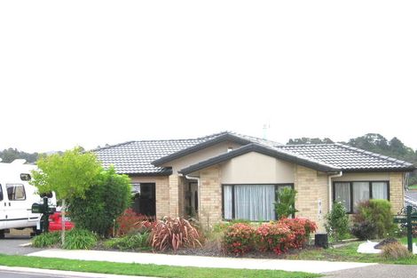 Photo of property in 4 Toledo Avenue, Henderson, Auckland, 0612