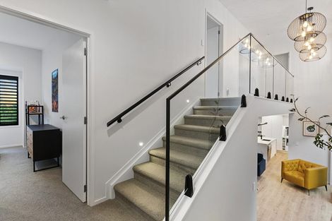 Photo of property in 10a Surville Place, Mairangi Bay, Auckland, 0630