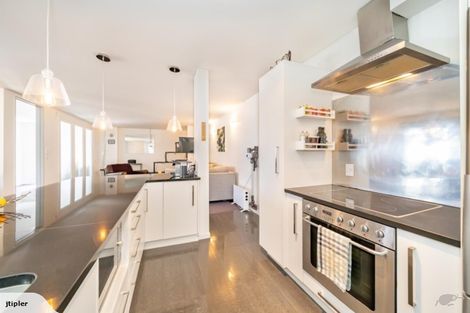 Photo of property in 6/8b Lipman Street, Mount Victoria, Wellington, 6011