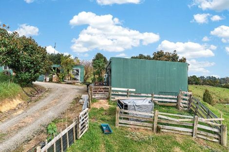 Photo of property in 63 Porter Road, Paparoa, 0571
