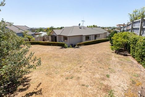 Photo of property in 22 Waipuna Place, Rototuna, Hamilton, 3210