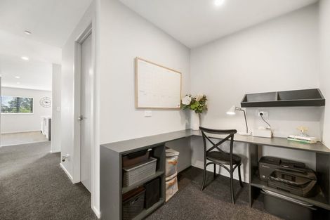 Photo of property in 71 Stratford Drive, Mount Pisa, Cromwell, 9383