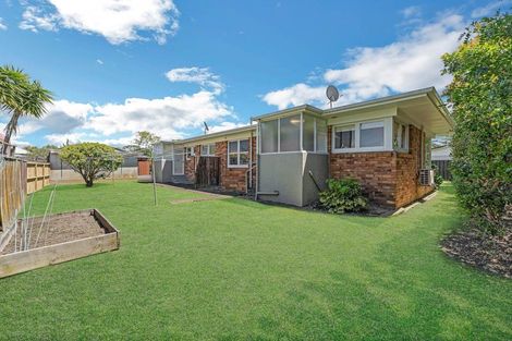 Photo of property in 1/22 Evelyn Place, Hillcrest, Auckland, 0627