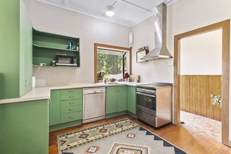 Photo of property in 18b Panorama Drive, Welcome Bay, Tauranga, 3175