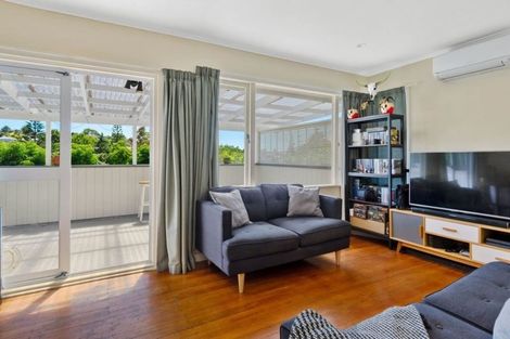 Photo of property in 1/23 Alexander Avenue, Torbay, Auckland, 0630