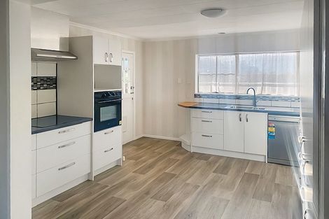 Photo of property in 7 Dunallen Avenue, Marton, 4710