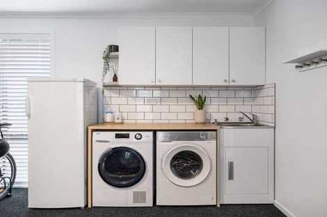 Photo of property in 44 Tirimoana Place, Otamatea, Whanganui, 4501