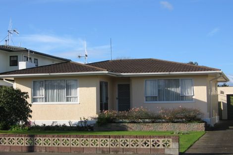 Photo of property in 18 Salisbury Avenue, Terrace End, Palmerston North, 4410