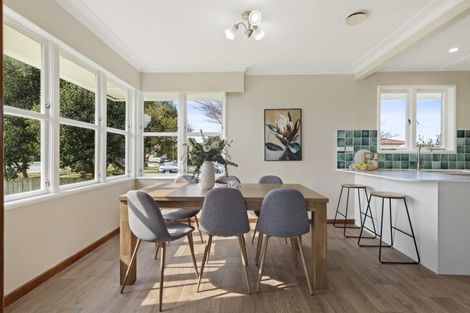 Photo of property in 89 Kitchener Road, Waiuku, 2123