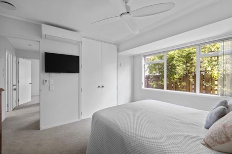 Photo of property in 2/8 Riverside Road, Orewa, 0931