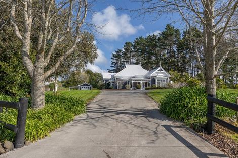 Photo of property in 70 Pomona Road, Kumeu, 0891