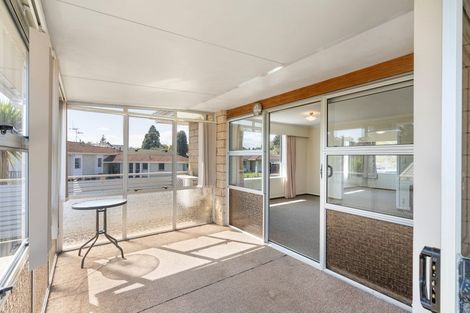 Photo of property in 2 Dee Street, Levin, 5510