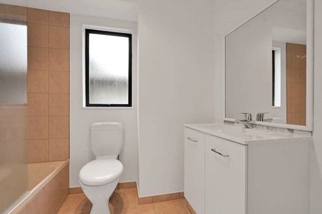 Photo of property in 13a Mawney Road, Henderson, Auckland, 0610