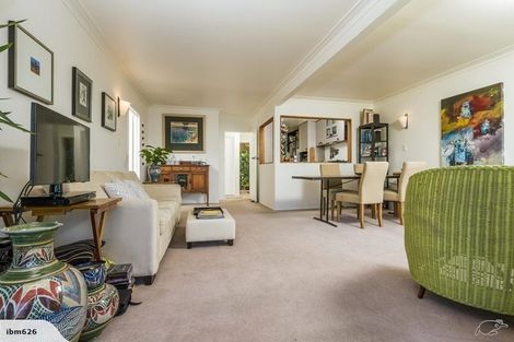 Photo of property in 1/198 Hurstmere Road, Takapuna, Auckland, 0622