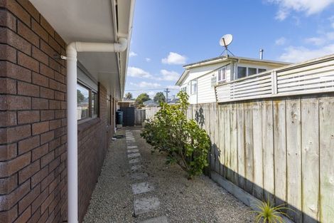 Photo of property in 1/56 Seaview Road, Paraparaumu Beach, Paraparaumu, 5032